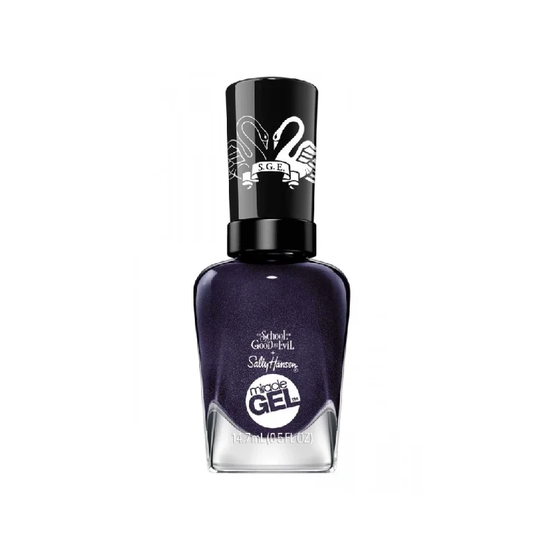 Elegant nail gems for elegant charm-Sally Hansen Miracle Gel 899 Lesso Go